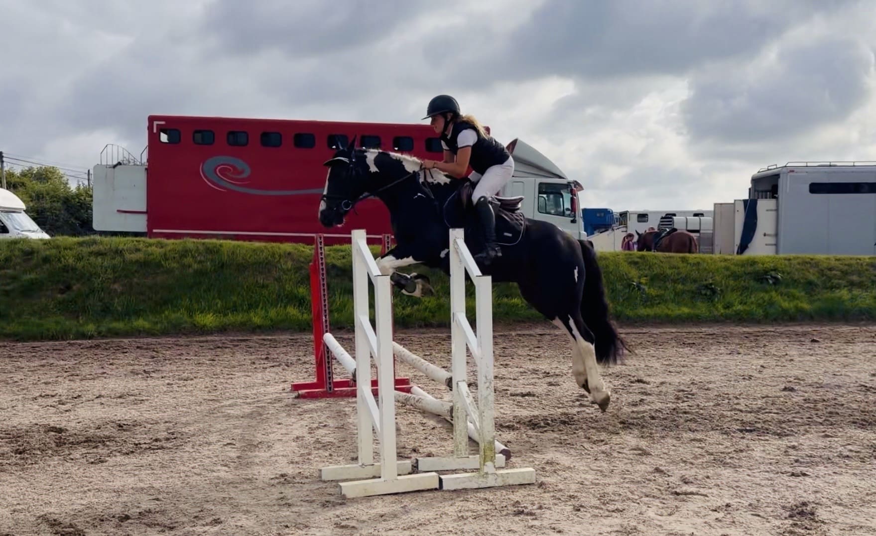 Jimmie – mellow mother/daughter share, kid’s allrounder pony